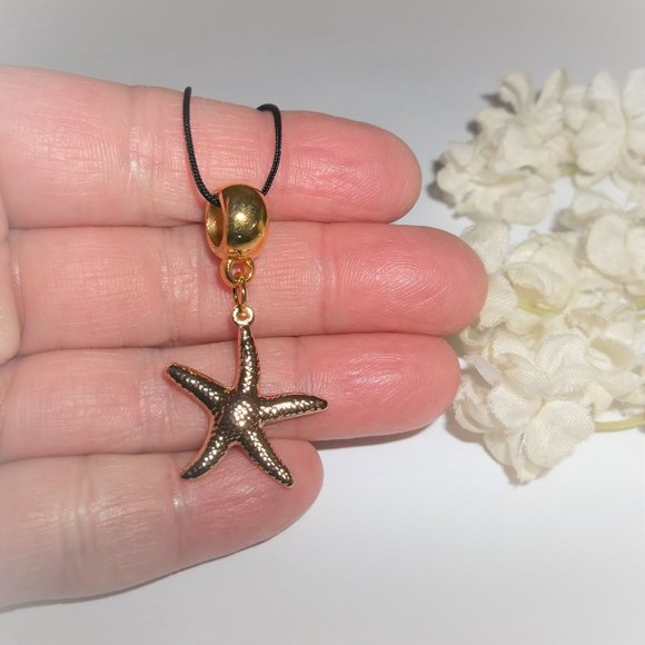 Gold Starfish Necklace Beach Theme Charm Pendant Medallion Cord Necklace A590 - Picture 7 of 10